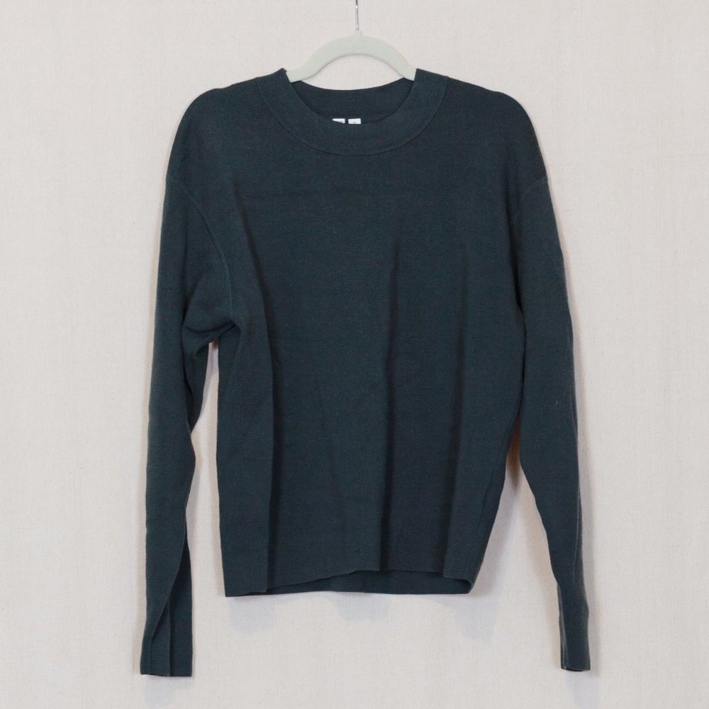 Uniqlo wool blend high crew neck sweater